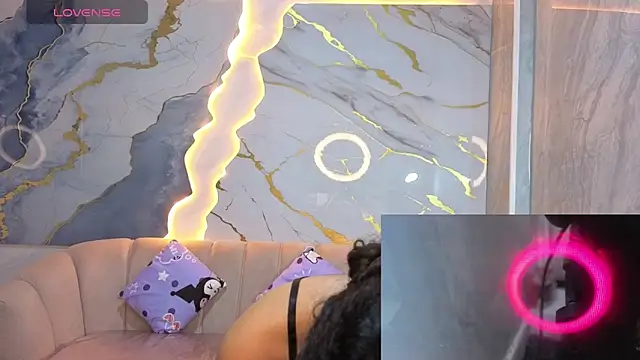 victoria castillo b online show from April 9, 2026, 3:19 am