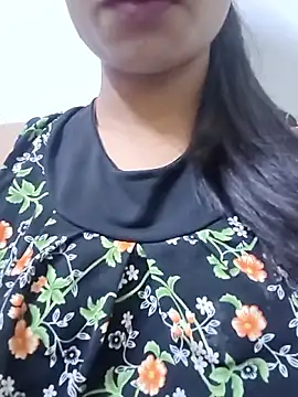 Snapshot of Sarita_7 chatting on September 14, 2025, 10:04 am Sarita 7 online show from September 14, 2025, 10:04 am