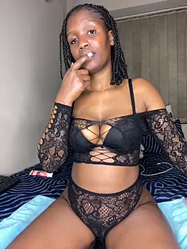 Snapshot of Kinkyy_ chatting on October 16, 2025, 9:12 pm Kinkyy  online show from October 16, 2025, 9:12 pm