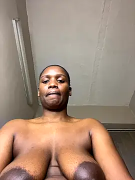 Snapshot of Kinkyy_ chatting on September 20, 2025, 8:58 pm Kinkyy  online show from September 20, 2025, 8:58 pm