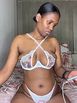 Snapshot of Kinkyy_ chatting on September 19, 2025, 5:28 pm Kinkyy  online show from September 19, 2025, 5:28 pm