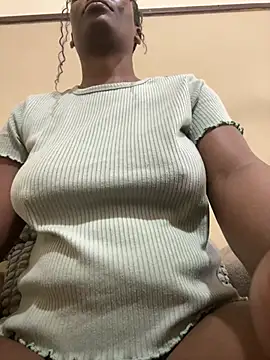 Snapshot of Kinkyy_ chatting on March 12, 2025, 2:12 pm Kinkyy  online show from March 12, 2025, 2:12 pm