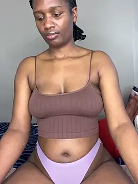 Snapshot of Kinkyy_ chatting on October 24, 2025, 10:47 am Kinkyy  online show from October 24, 2025, 10:47 am