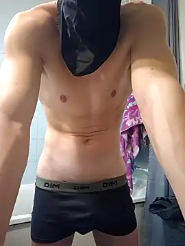 Snapshot of Sportif7413 chatting on February 4, 2026, 5:52 pm Sportif7413 online show from February 4, 2026, 5:52 pm