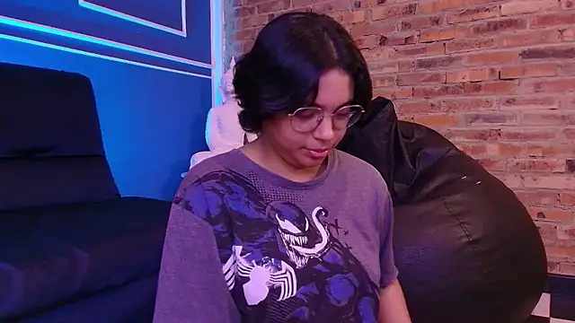 Emmapark  online show from January 18, 2026, 4:10 pm