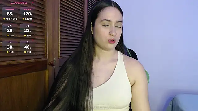 sofiaduque 26 online show from November 5, 2025, 8:12 pm