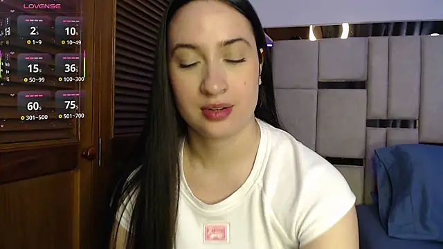 Snapshot of sofiaduque_26 chatting on May 9, 2026, 7:50 pm sofiaduque 26 online show from May 9, 2026, 7:50 pm