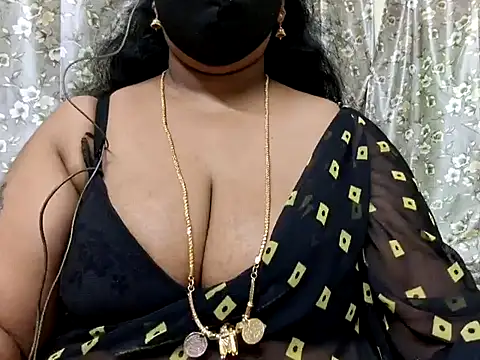 Snapshot of Pallavi-sri chatting on February 20, 2025, 4:28 am Pallavi-sri online show from February 20, 2025, 4:28 am