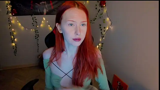 FruttiTatti online show from December 5, 2025, 6:28 pm