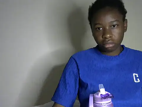 Novah  online show from November 14, 2025, 2:04 am