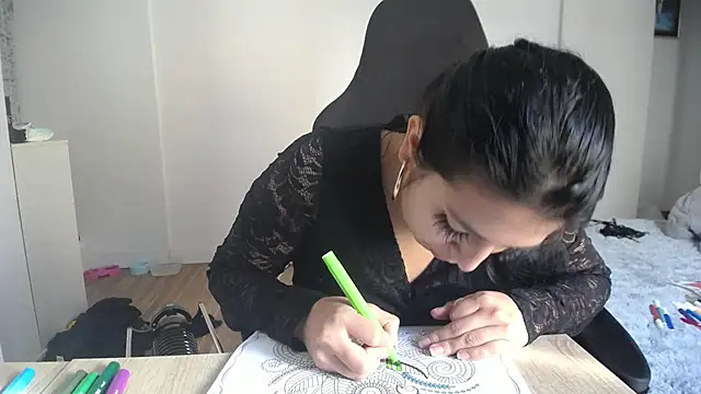 Snapshot of Contantin_helena chatting on January 17, 2026, 1:37 pm Contantin helena online show from January 17, 2026, 1:37 pm