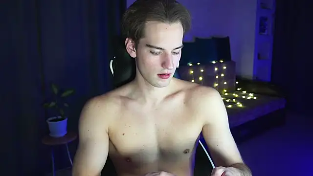 Litmate online show from November 11, 2025, 4:40 am