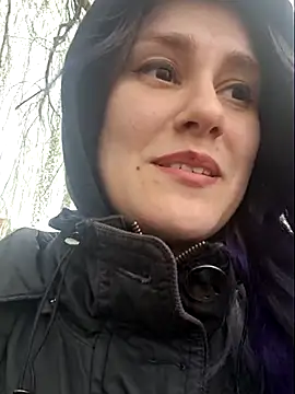 Erotic Synth Goddess online show from April 8, 2026, 9:33 am