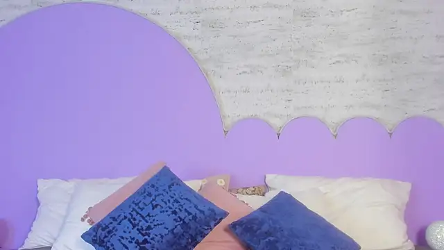 Giaa Ross online show from December 4, 2025, 7:46 pm