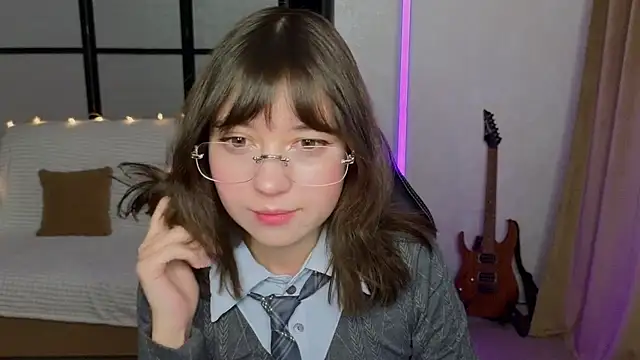 Lina Brownie online show from November 29, 2025, 10:48 am