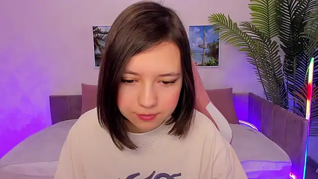 Lina Brownie online show from February 22, 2025, 1:44 am