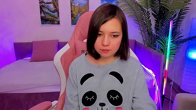 Lina Brownie online show from February 12, 2025, 2:03 am