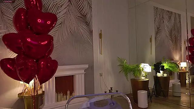 Miley Smile online show from February 12, 2026, 7:41 am