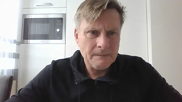 Snapshot of johnnym1 chatting on January 9, 2026, 12:34 pm johnnym1 online show from January 9, 2026, 12:34 pm