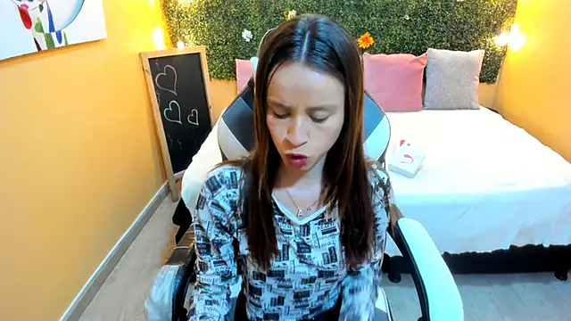 Violeta Hernandez online show from February 4, 2025, 12:22 pm