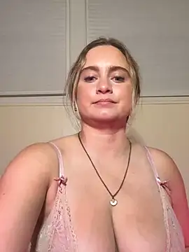 Sophie Raegan online show from May 4, 2026, 11:35 am