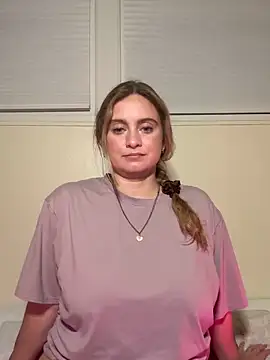 Sophie Raegan online show from May 5, 2026, 6:05 am