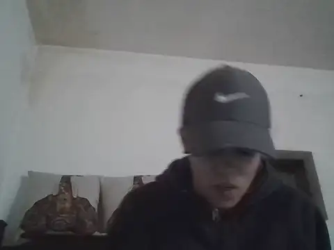 Emy44x online show from October 20, 2025, 9:21 am