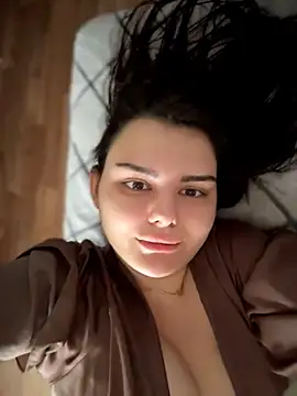 NikaMur online show from July 6, 2026, 2:29 am