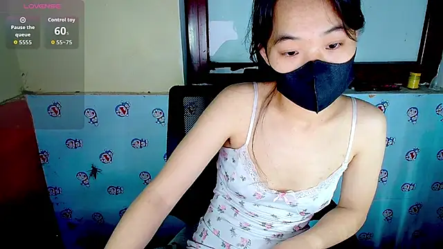   Saphia   online show from November 20, 2025, 3:12 pm