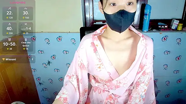   Saphia   online show from November 27, 2025, 3:56 pm