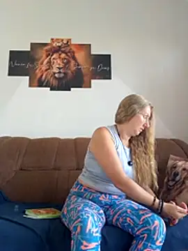 Snapshot of MILEIDE980 chatting on February 13, 2026, 10:15 am MILEIDE980 online show from February 13, 2026, 10:15 am