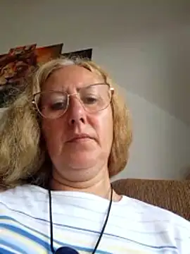 Snapshot of MILEIDE980 chatting on February 2, 2026, 2:16 pm MILEIDE980 online show from February 2, 2026, 2:16 pm