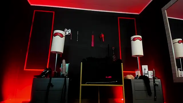 CharlotteScotte online show from November 26, 2025, 12:05 pm