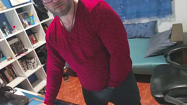 ravingr4d4 online show from April 7, 2026, 11:28 pm