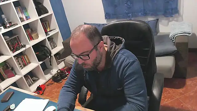 ravingr4d4 online show from November 19, 2025, 11:16 pm