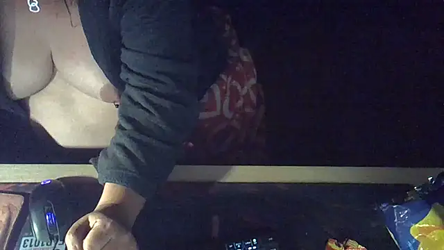 Silvia2277 online show from October 5, 2025, 9:49 pm