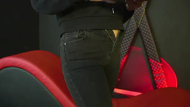 Snapshot of CelineConner chatting on March 1, 2026, 5:07 am CelineConner online show from March 1, 2026, 5:07 am