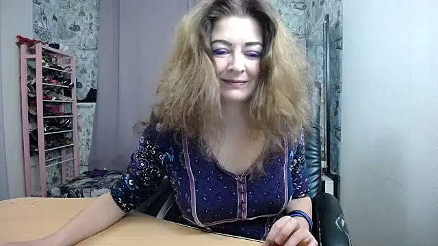 Snapshot of Helen1974 chatting on March 28, 2026, 4:57 am Helen1974 online show from March 28, 2026, 4:57 am