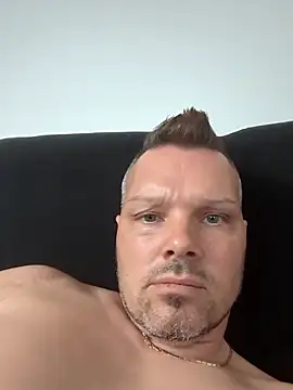 Snapshot of Bastilein1985 chatting on May 12, 2026, 12:11 pm Bastilein1985 online show from May 12, 2026, 12:11 pm