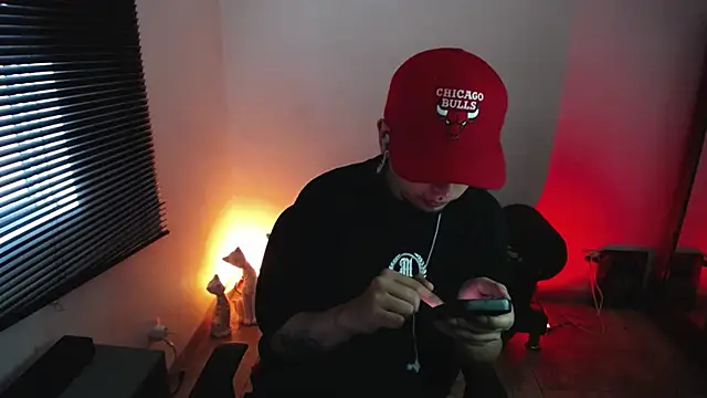 Snapshot of zacwatson_ chatting on February 12, 2026, 10:20 pm zacwatson online show from February 12, 2026, 10:20 pm