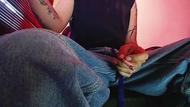 Snapshot of zacwatson_ chatting on March 22, 2026, 10:22 pm zacwatson online show from March 22, 2026, 10:22 pm