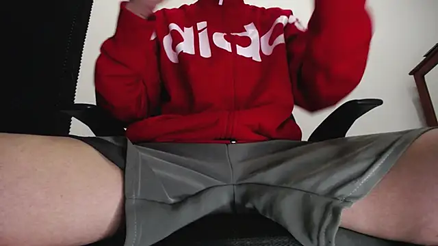 Snapshot of zacwatson_ chatting on April 10, 2026, 12:39 am zacwatson online show from April 10, 2026, 12:39 am