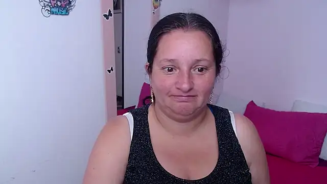 CristialJones  online show from January 10, 2026, 2:12 pm