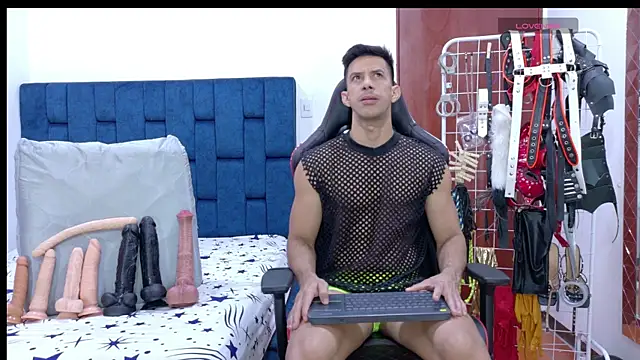 Snapshot of JoseRumbero26 chatting on May 28, 2026, 12:00 pm JoseRumbero26 online show from May 28, 2026, 12:00 pm