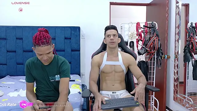 JoseRumbero26 online show from October 9, 2025, 1:11 pm