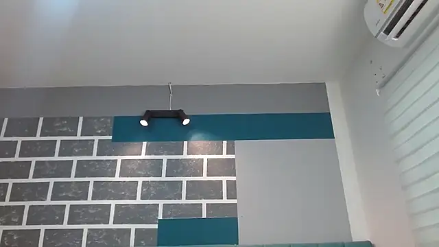 I am yours- online show from November 9, 2025, 11:47 am