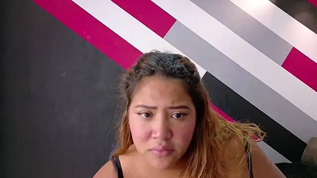 I am yours- online show from October 7, 2025, 11:33 am