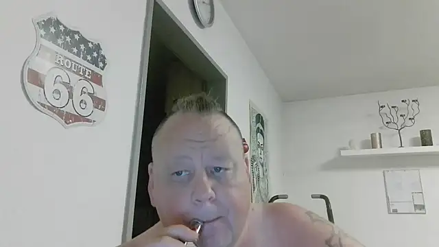 pimmelmann3 online show from June 11, 2026, 9:12 pm