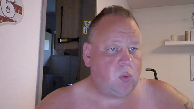 pimmelmann3 online show from June 15, 2026, 7:13 pm