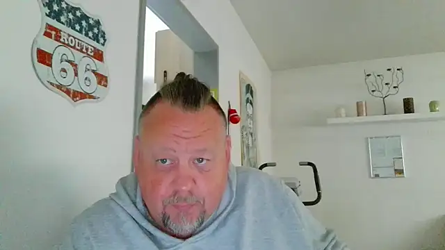 pimmelmann3 online show from May 11, 2026, 8:38 am
